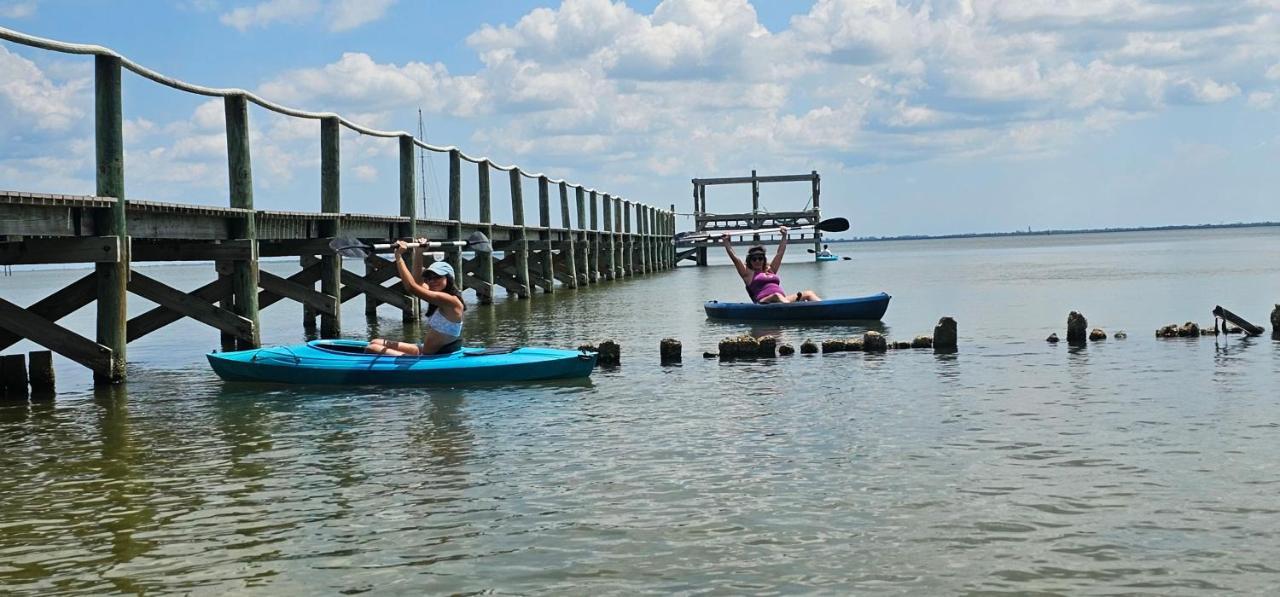 טיטוסוויל Nasa Waterfront Dolphin Suite מראה חיצוני תמונה